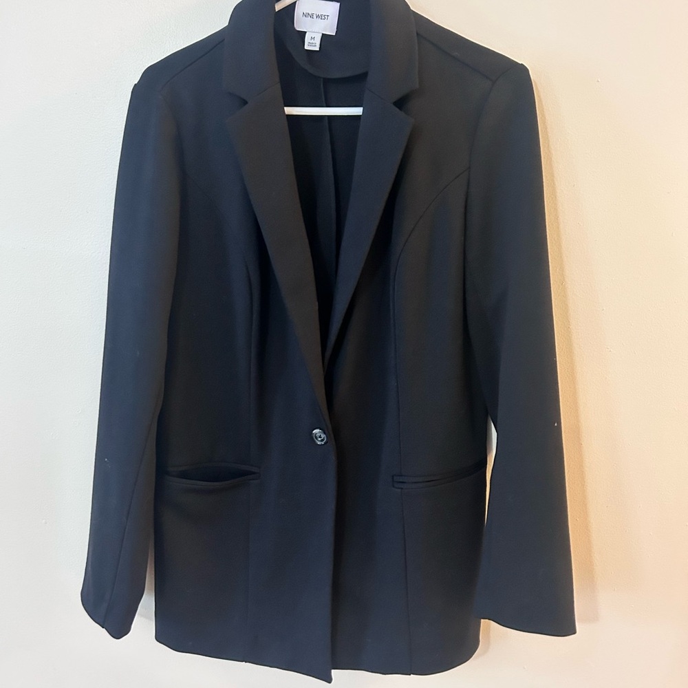 Nine West Professional Single Button Blazer in Classic Black